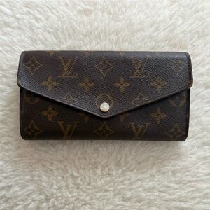 Louis Vuitton Classic Monogram Large Wallet, Near Mint